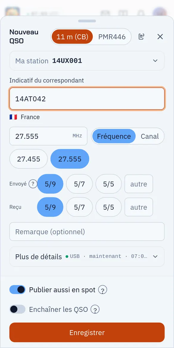 Formulaire de QSO rempli avec l'indicatif et la fréquence